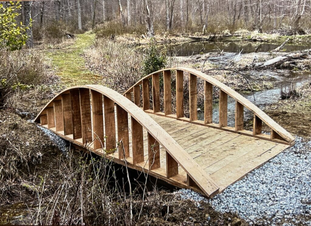 New Bridge at Thorpewood . Notice the curved railing.